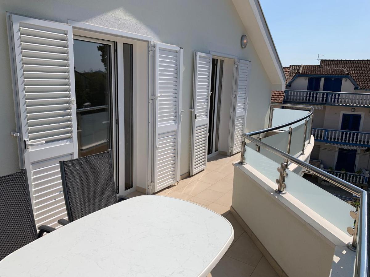 Apartments Dumancic Biograd Na Moru Exterior foto